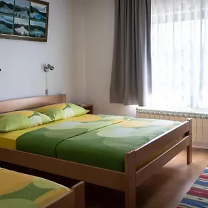 Gostinjska kuća Kremzar, Lokve