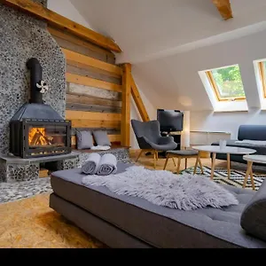 Apartman Ernestova Hisa, Lokve